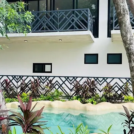 Cozy Studio With Pool *