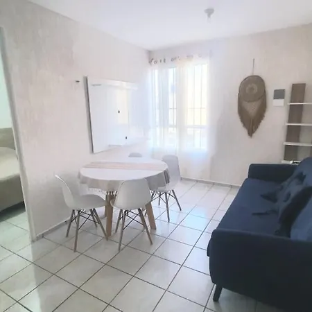 Apartment In With Pool *