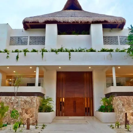 With Amazing Jungle View Top Amenities Apartment Tulum