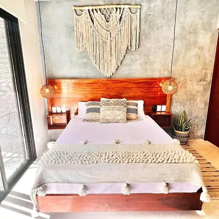 Zen Escape In Jungle Apartment *