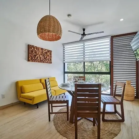 Modern Perfect For Resting In Apartment Tulum
