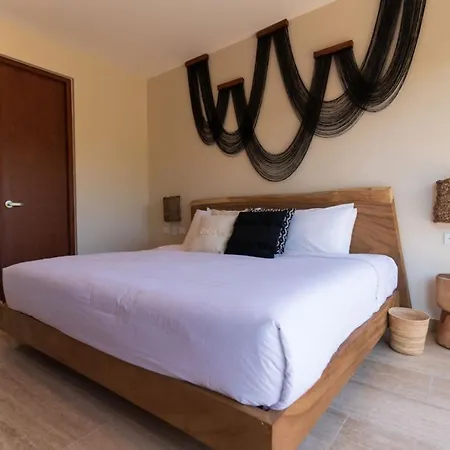 Luxury & Modern In Amenities By Yeah Apartment *