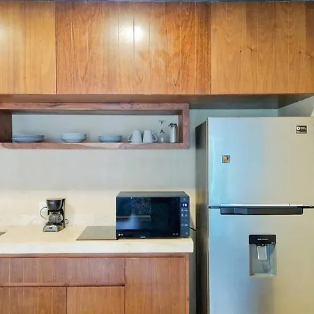 Moderno Y Eco-friendly Loft 3 By Noox Apartment