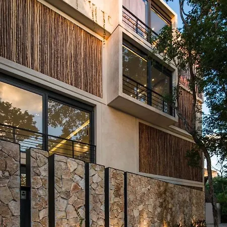 Exclusive And Stunning 3 Bd Jungle View Flat In Apartment