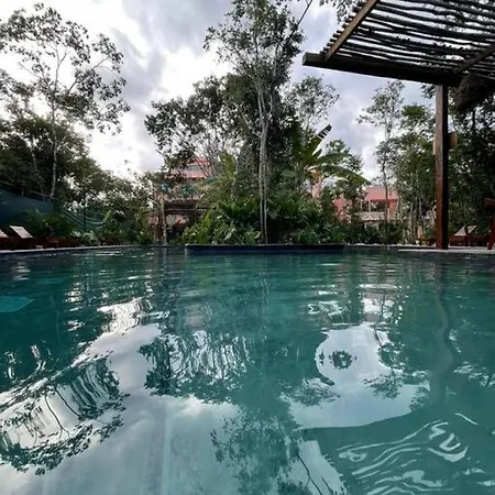 Authentic 2 Be W Pool And Gym Apartment *