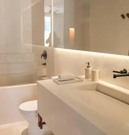 Luxury Art Studio In