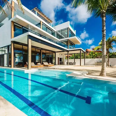 Beachfront In Exclusive With Cook & Housekeeping * Tulum