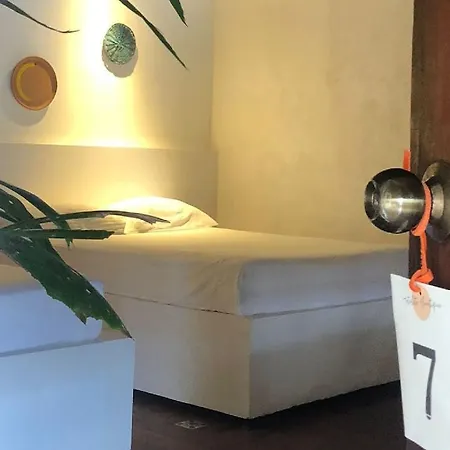 L Hotelito Hotel