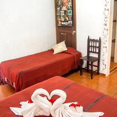 L Hotelito