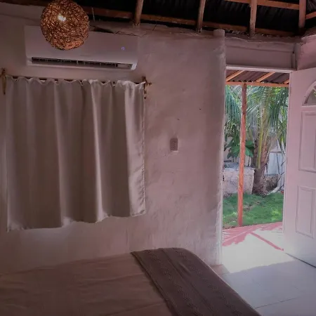 Casa Ufelinai Homestay *