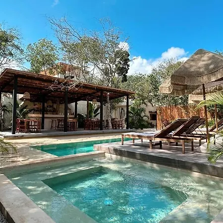 Villa Alterhome Atman Travel