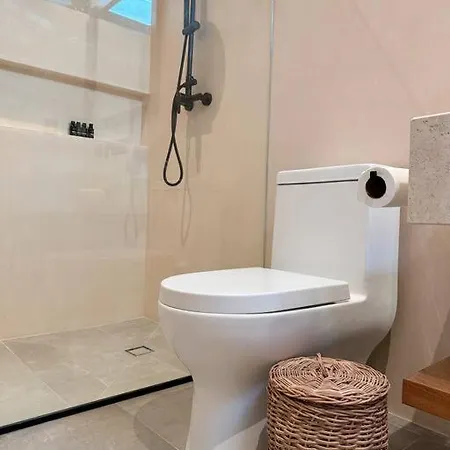 Villa Alterhome Atman Travel *