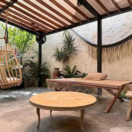 Villa Alterhome Atman Travel