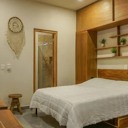 Oasis De Madera En Con Jacuzzi En El Techo Tulum