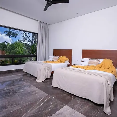 Fabulous Villa At Exclusive Gated Community La Privada Aldea Zama, 6 Bedroom Private Pool & Concierge Service Villa Tulum
