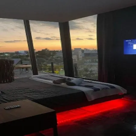 Exceptional Penthouse In Centro With Views! Apartment *