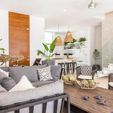 Villa Modern & Spacious W/ Private Pool In Tulum. Tulum