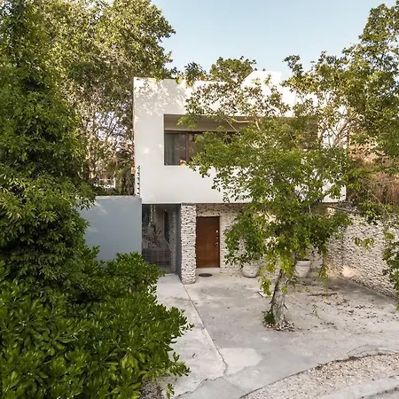 Casa De Flores - The In Villa *