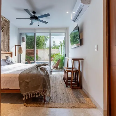 Tranquil Paradise With Pool Views *