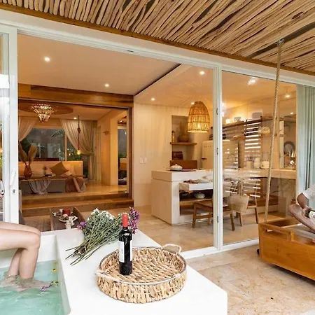 Luxury Jungle Loft With Free Scooter And Bikes Apartment *