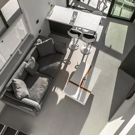 Apartment 2 Bedroom 2 Badroom Great Location