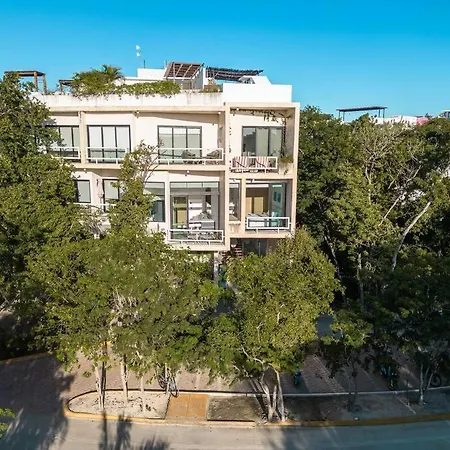 Apartment 2 Bedroom 2 Badroom Great Location *
