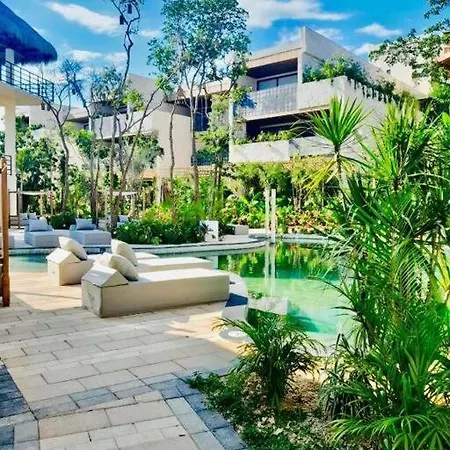 Jungle Retreat * Tulum