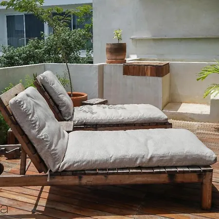 Apartment Spacious And Comfortable Apt. With Pool In