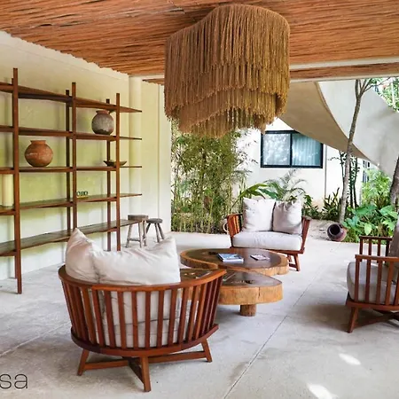 Spacious And Comfortable Apt. With Pool In Apartment