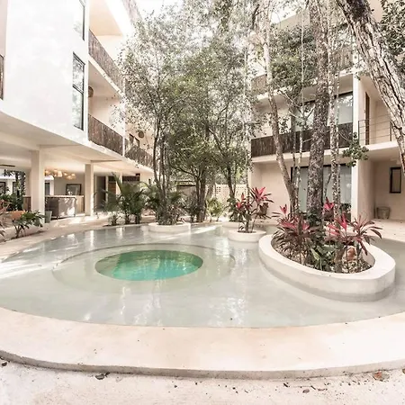 Apartment Cozy Studio, Pool, Great Location