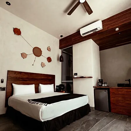Prana Boutique Hotel 4*