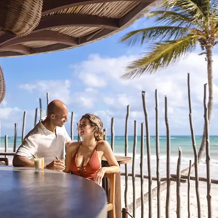 Secrets & Club (adults Only) Resort