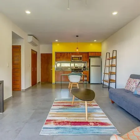 Complex With An Alluring Pool & Tropical Vibes By Stella Rentals!