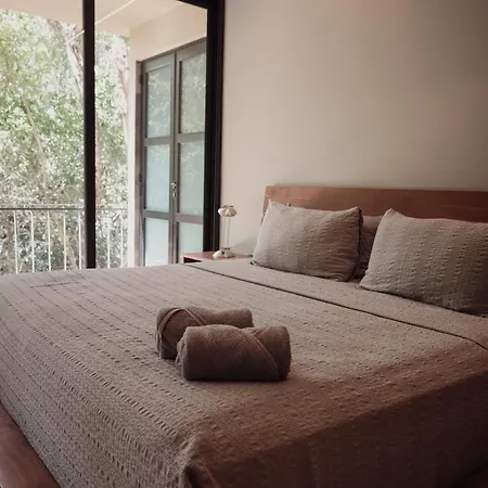 Apartment Art House Gym-pool-rest Tulum