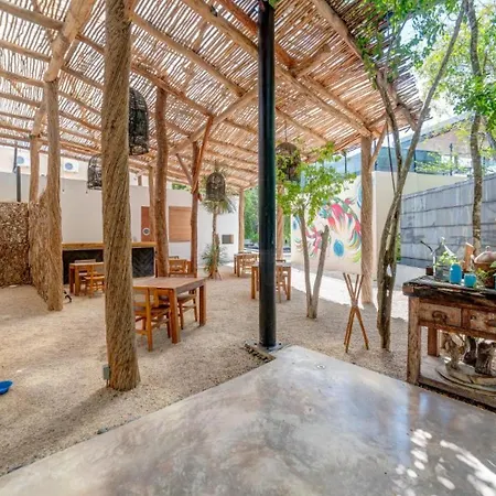 Chic New With Pool Near Beach Ruins *
