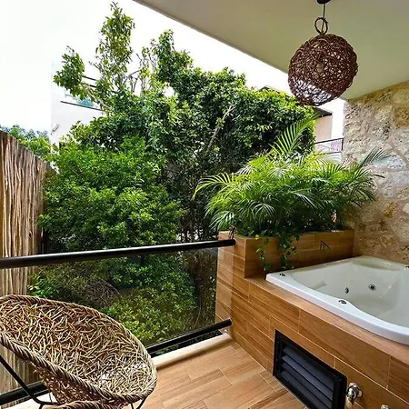 * Wamai Loft Apartment *