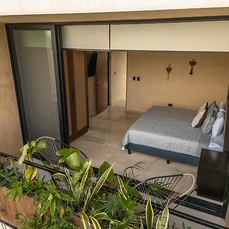 Apartment Direct Access To The & Private Rooftop Pool