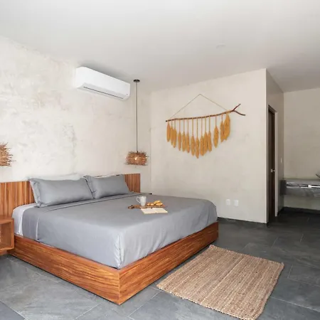 Twelve O'clock - Luxury Villa *