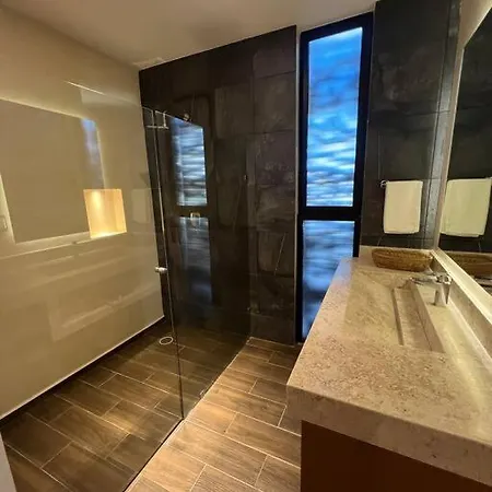 Foresta Ph8 Apartment *