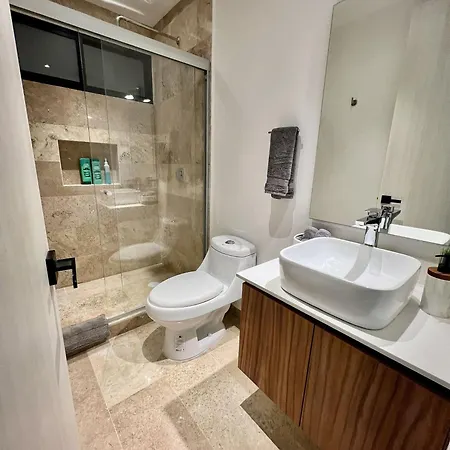2 Rec | Ubicacion | Infinity Pool | Gym | Cine Apartment Tulum