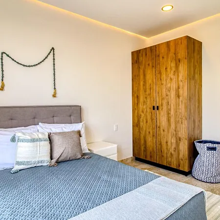 Giada Towers 313a