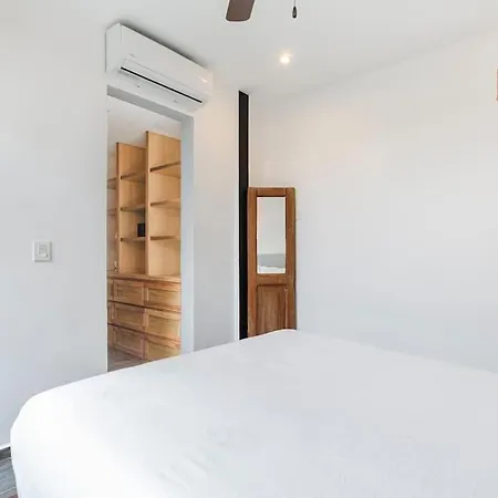 Stunning 4br - Rooftop Pool, 5 Mins To Villa