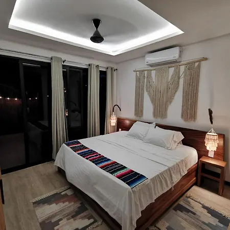 Cocomobay, Fully Furnished In Apartment *