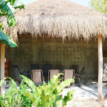Espaciosa Casa: 4 Suites, Jardin, Palapa Y Alberca * Tulum