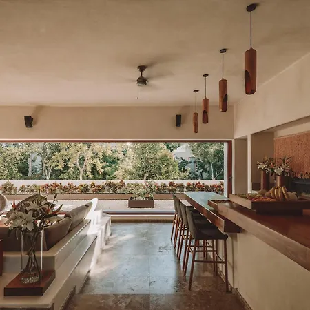Holiday home 2 Story Ph Pv Rooftop W Huge Pool