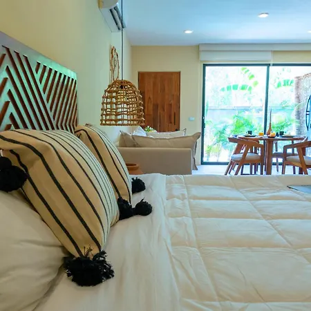 Xamira Luxury