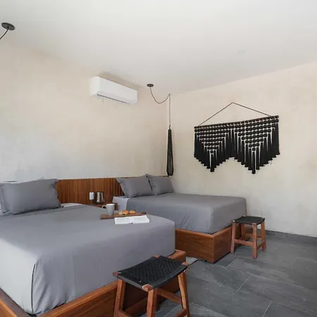 Twelve O'clock - Luxury Tulum