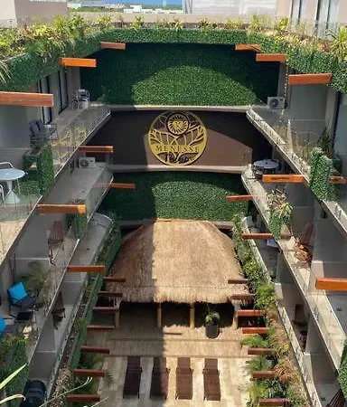 Comfy 2 Pools, Gym, Great Location