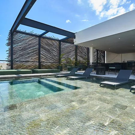 Flawless In With Balcony Pool & Gym Apartment *