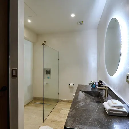 Apartment Flawless In With Balcony Pool & Gym